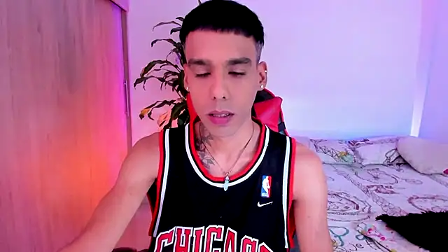 Snapshot of aldrinwhite chatting on 07-17-26, 07:52 aldrinwhite online show from 07-17-26, 07:52