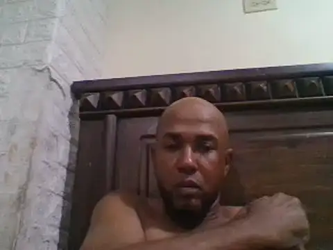 Frankie0880 online show from 12-31-24, 11:39