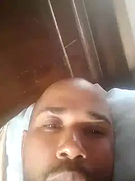 Frankie0880 online show from 01-11-25, 10:07