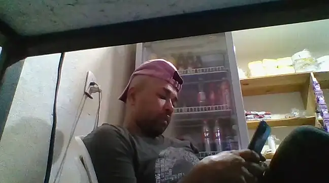 Snapshot of Frankie0880 chatting on 02-11-25, 10:18 Frankie0880 online show from 02-11-25, 10:18