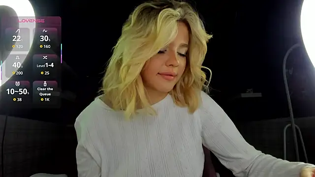 Anna Robinson online show from 03-17-26, 12:37