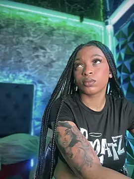 Melany Williams online show from 09-13-25, 01:00