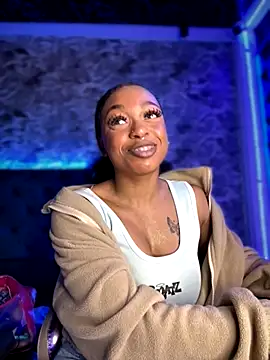 Melany Williams online show from 11-19-25, 01:11