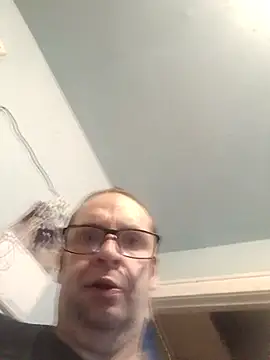 fastesttongue1680 online show from 04-02-26, 03:48