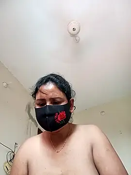 Snapshot of Neha-Roy chatting on 04-22-26, 05:43 Neha-Roy online show from 04-22-26, 05:43