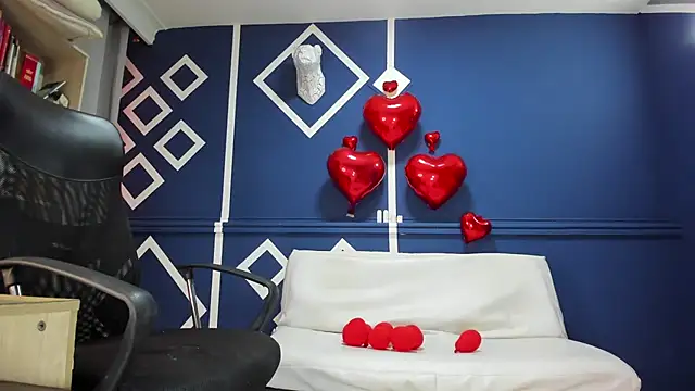 charolbruce 1 online show from 02-20-25, 03:52