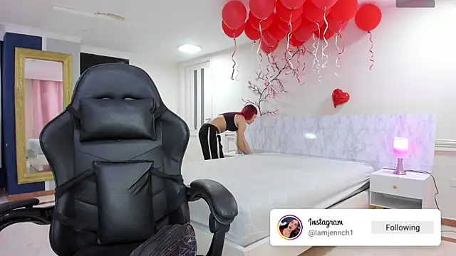 Snapshot of charolbruce_1 chatting on 05-13-26, 11:51 charolbruce 1 online show from 05-13-26, 11:51