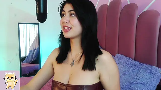 Zoe Benson online show from 02-05-25, 06:59