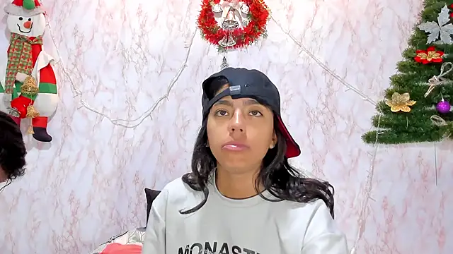 Snapshot of BarbieHotLaura chatting on 12-28-24, 03:59 BarbieHotLaura online show from 12-28-24, 03:59