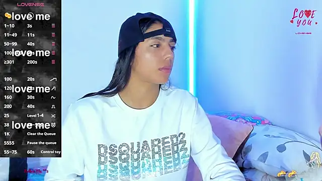 Snapshot of BarbieHotLaura chatting on 01-17-25, 02:18 BarbieHotLaura online show from 01-17-25, 02:18