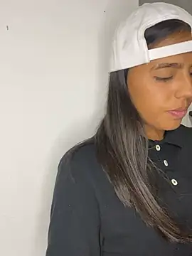 Snapshot of BarbieHotLaura chatting on 03-13-25, 09:26 BarbieHotLaura online show from 03-13-25, 09:26