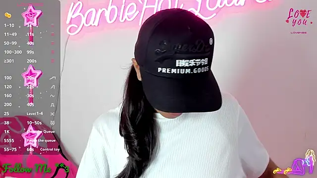 Snapshot of BarbieHotLaura chatting on 03-17-25, 06:11 BarbieHotLaura online show from 03-17-25, 06:11