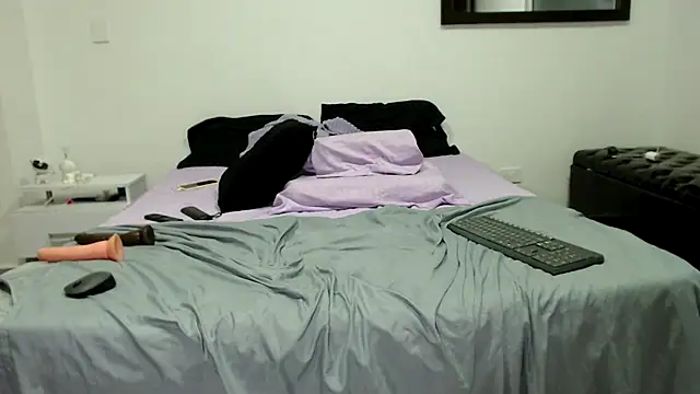 Snapshot of AnnieRoss69 chatting on 12-03-24, 11:24 AnnieRoss69 online show from 12-03-24, 11:24