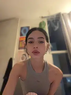 Snapshot of salome-brown chatting on 06-04-26, 11:44 salome-brown online show from 06-04-26, 11:44