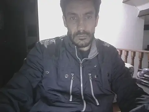 Snapshot of elkike1980 chatting on 05-27-26, 03:14 elkike1980 online show from 05-27-26, 03:14
