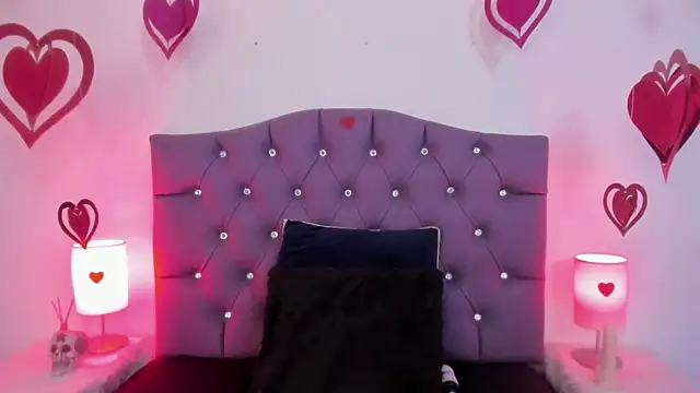 Nyx nayla online show from 02-13-25, 04:32