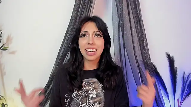 Nyx nayla online show from 03-22-25, 07:04