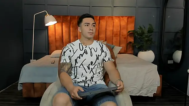 Ryan Hunt online show from 01-30-25, 12:59