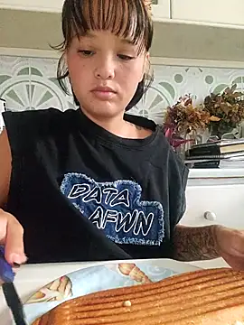 LorenRosse online show from 10-09-25, 04:21