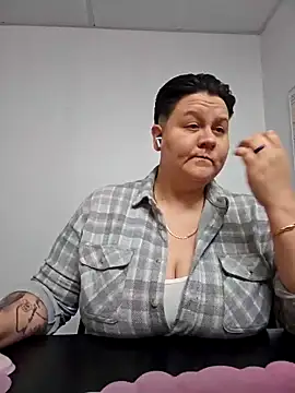 DevilDahm online show from 12-31-24, 10:12