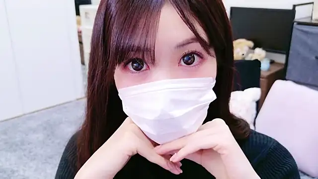 Snapshot of oxo_yuna_oxo chatting on 02-18-25, 11:33 oxo yuna oxo online show from 02-18-25, 11:33