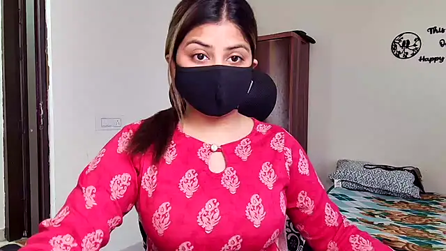 Snapshot of Hoty-Shivangi chatting on 02-28-26, 10:49 Hoty-Shivangi online show from 02-28-26, 10:49