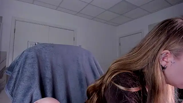 Snapshot of MiaMews chatting on 01-31-26, 10:30 MiaMews online show from 01-31-26, 10:30