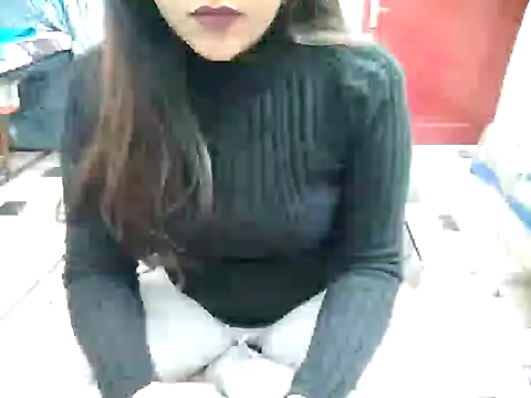 Snapshot of aarushi_sharmaa chatting on 02-07-25, 02:08 aarushi sharmaa online show from 02-07-25, 02:08