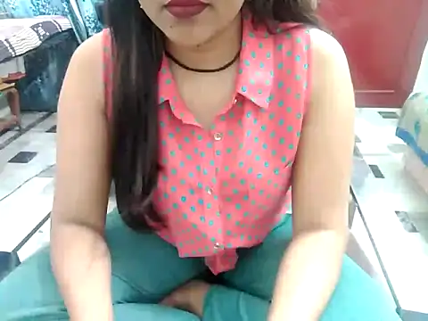 Snapshot of aarushi_sharmaa chatting on 02-14-25, 04:15 aarushi sharmaa online show from 02-14-25, 04:15