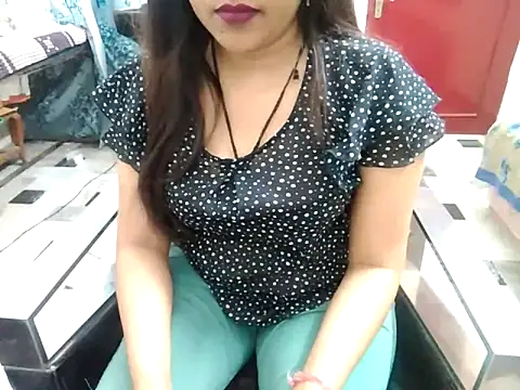 aarushi sharmaa online show from 02-19-25, 01:50