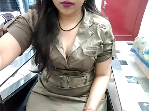 Snapshot of aarushi_sharmaa chatting on 03-01-25, 01:18 aarushi sharmaa online show from 03-01-25, 01:18