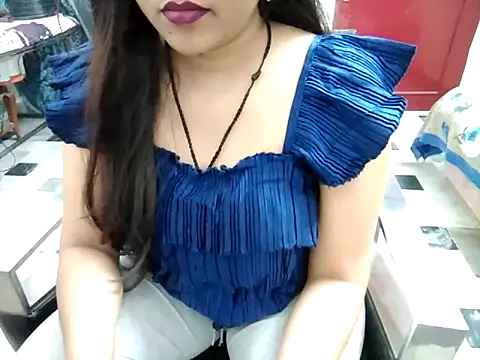 Snapshot of aarushi_sharmaa chatting on 03-02-25, 05:12 aarushi sharmaa online show from 03-02-25, 05:12