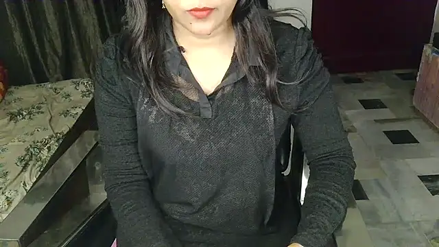 aarushi sharmaa online show from 11-20-25, 03:56