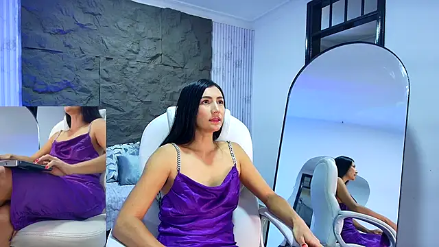 coniie jhons online show from 12-21-25, 11:50