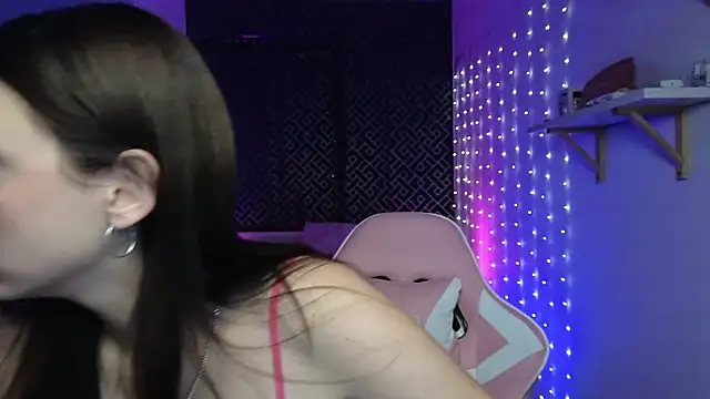 Snapshot of AliceSpark chatting on 12-01-24, 04:51 AliceSpark online show from 12-01-24, 04:51