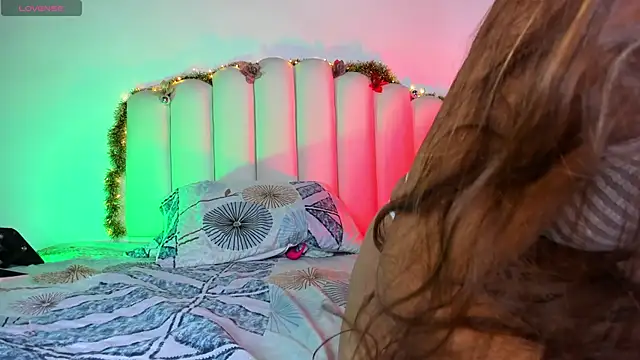 Snapshot of Daila_20_ chatting on 11-29-25, 01:58 Daila 20 online show from 11-29-25, 01:58