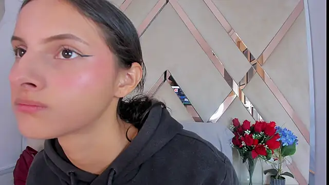 ninaht online show from 10-11-25, 08:51