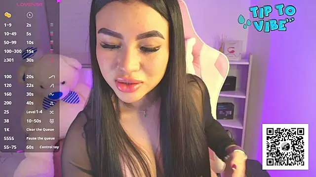 Snapshot of Liujunne2 chatting on 02-09-25, 11:46 Liujunne2 online show from 02-09-25, 11:46