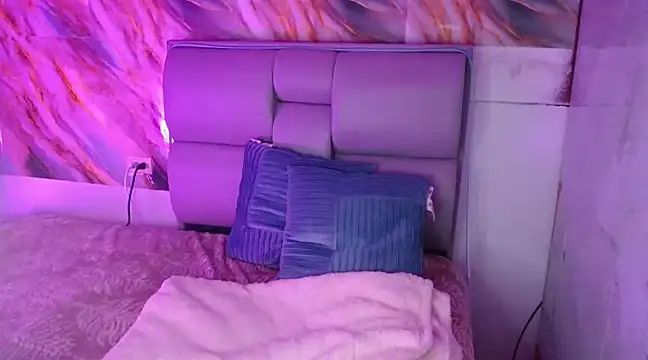 Freyja 01 online show from 03-09-25, 11:25