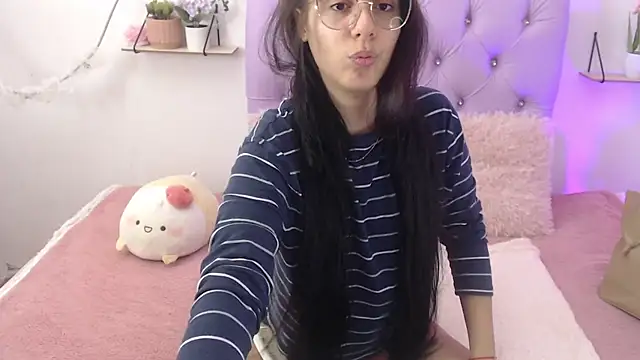 Freyja 01 online show from 03-21-25, 09:23