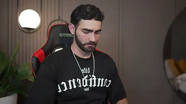 Austin bolt online show from 12-25-24, 11:53