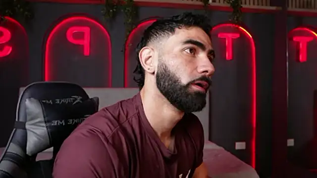 Austin bolt online show from 10-20-25, 02:45