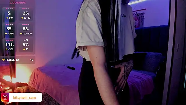 Alice woodville online show from 03-08-25, 04:39