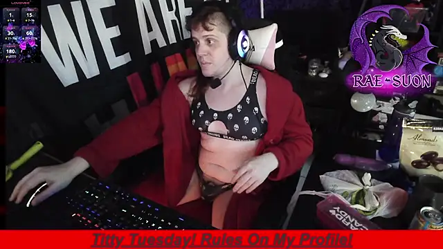 Snapshot of Rae-Suon chatting on 11-27-25, 04:03 Rae-Suon online show from 11-27-25, 04:03