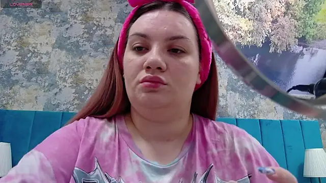 Snapshot of MelanieBrownn chatting on 12-29-24, 08:37 MelanieBrownn online show from 12-29-24, 08:37