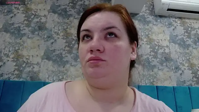 Snapshot of MelanieBrownn chatting on 01-12-25, 05:45 MelanieBrownn online show from 01-12-25, 05:45