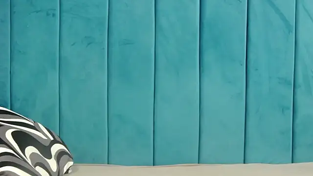 Snapshot of MelanieBrownn chatting on 01-14-25, 02:19 MelanieBrownn online show from 01-14-25, 02:19