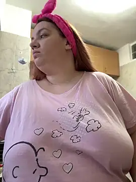 Snapshot of MelanieBrownn chatting on 02-12-25, 05:47 MelanieBrownn online show from 02-12-25, 05:47