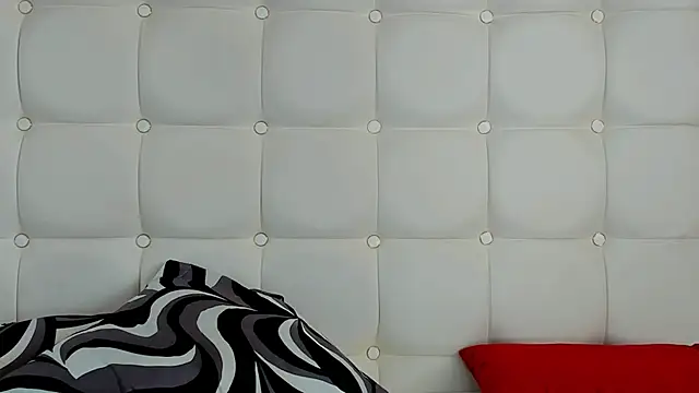 Snapshot of MelanieBrownn chatting on 02-22-25, 07:34 MelanieBrownn online show from 02-22-25, 07:34