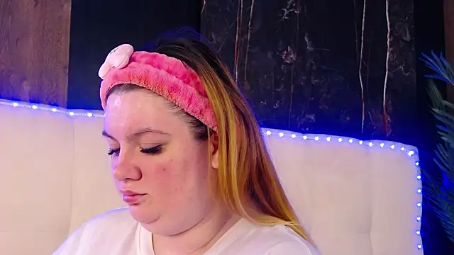 MelanieBrownn online show from 03-10-26, 05:34